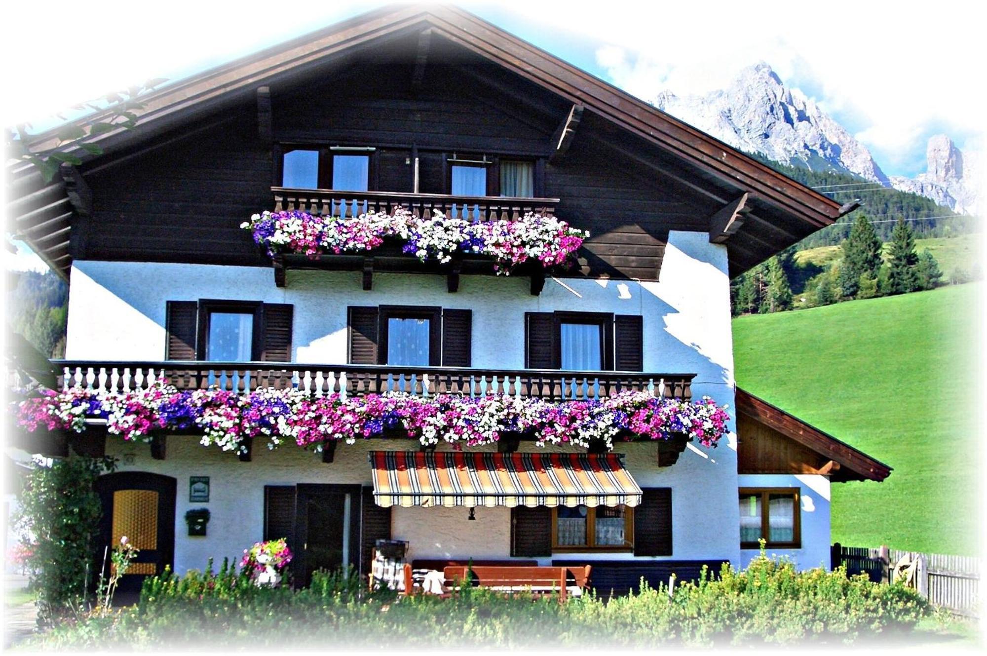 Hotel Haus Hartl Saalfelden Exterior foto